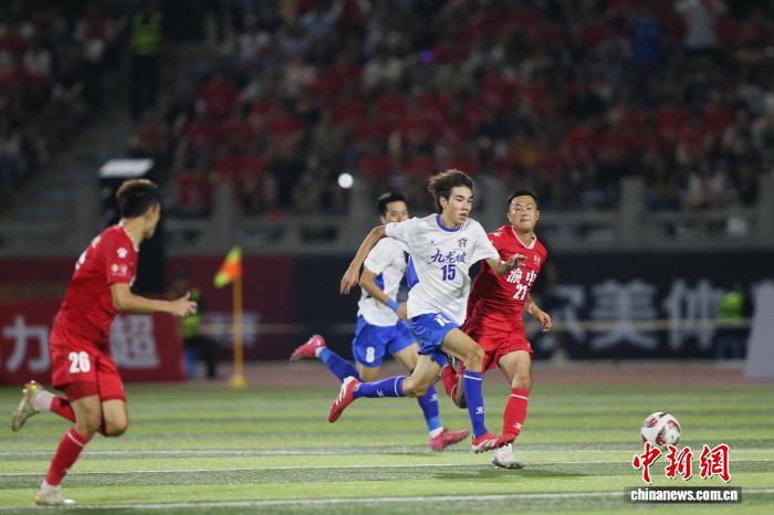 前国脚赵明剑建功 重庆渝超联赛揭幕战渝中半岛