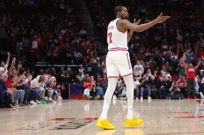 火箭八连胜终结76人连胜 暂列西部第五