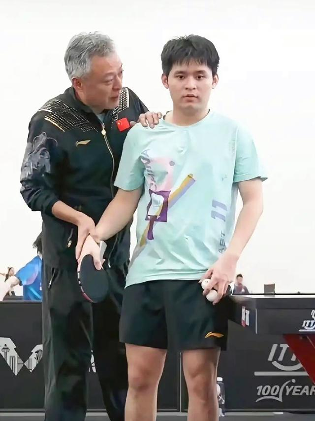 林诗栋世乒赛三连败引争议 教练态度差异遭质疑